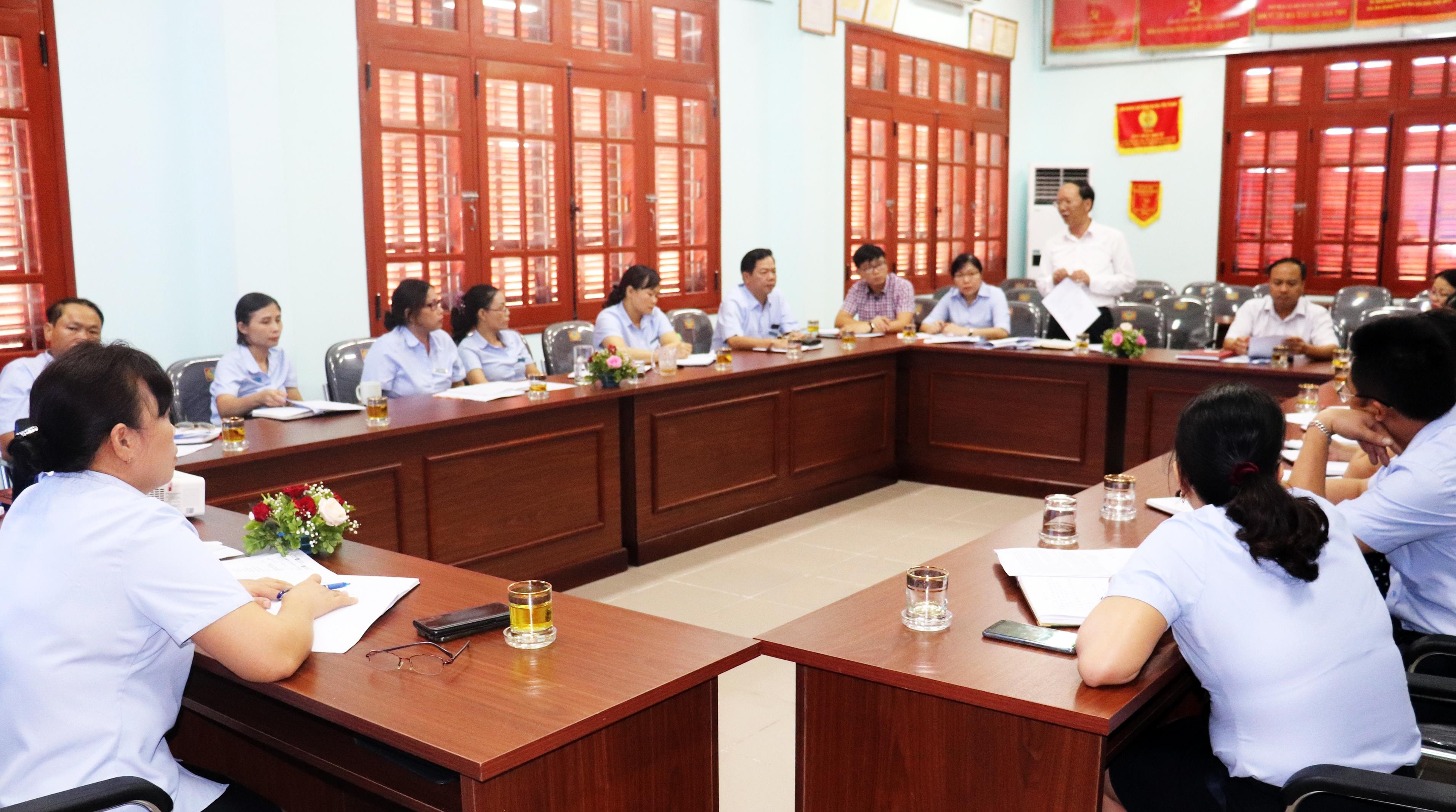 Quang cảnh buổi sinh hoạt. Ảnh: Văn Sô