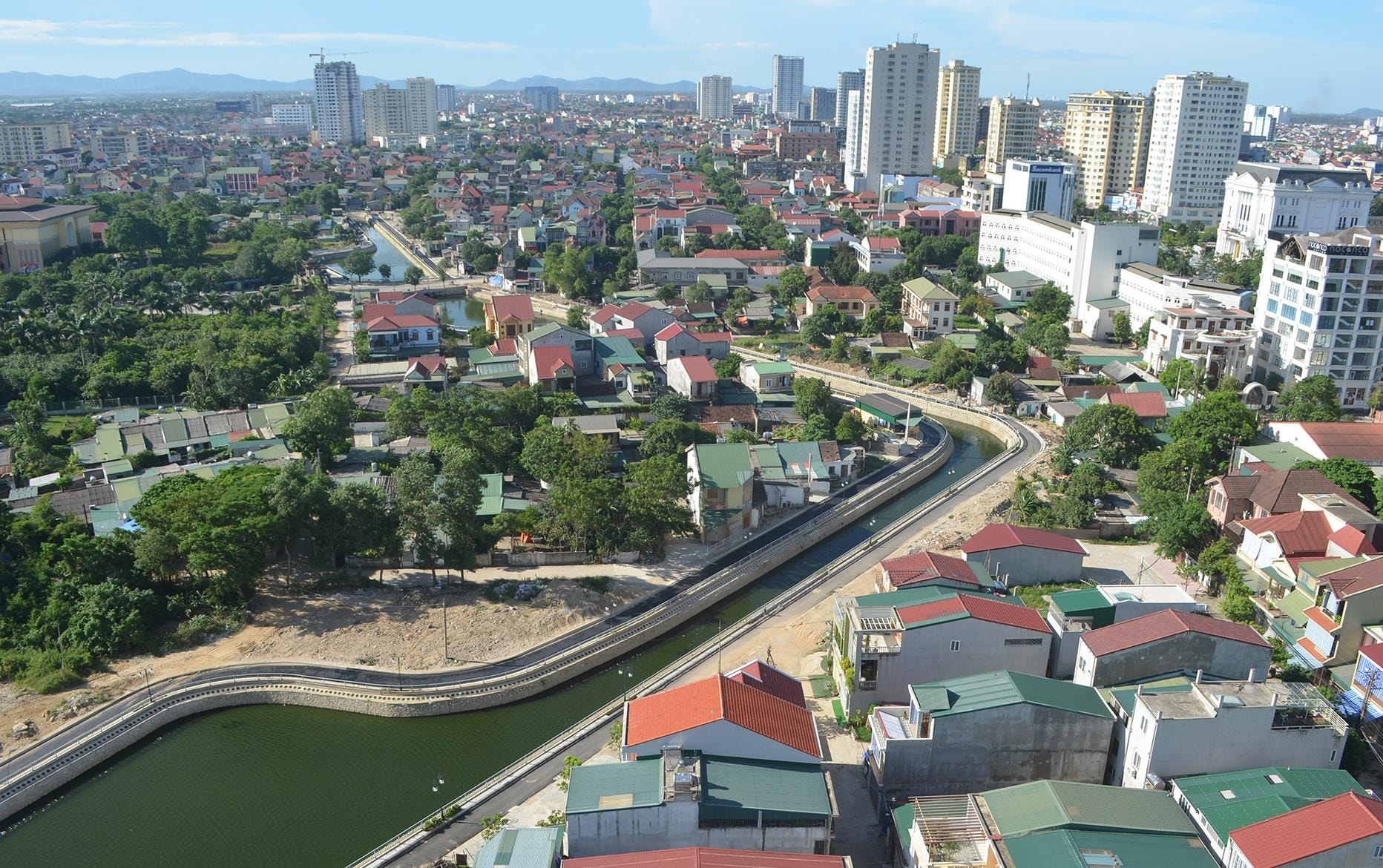 Hào thành cổ Vinh. Ảnh: Tư liệu