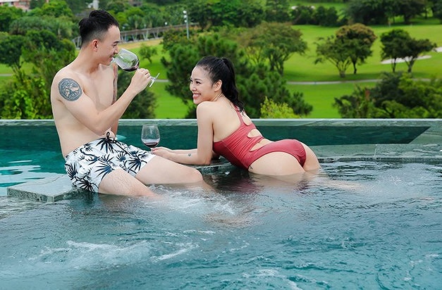 DÅ©ng 'Vá» nhÃ  Äi con' láº§n Äáº§u cÃ´ng khai áº£nh thÃ¢n máº­t vá»i báº¡n gÃ¡i nÃ³ng bá»ng - áº£nh 2