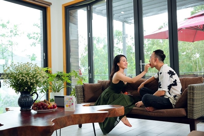 DÅ©ng 'Vá» nhÃ  Äi con' láº§n Äáº§u cÃ´ng khai áº£nh thÃ¢n máº­t vá»i báº¡n gÃ¡i nÃ³ng bá»ng - áº£nh 3