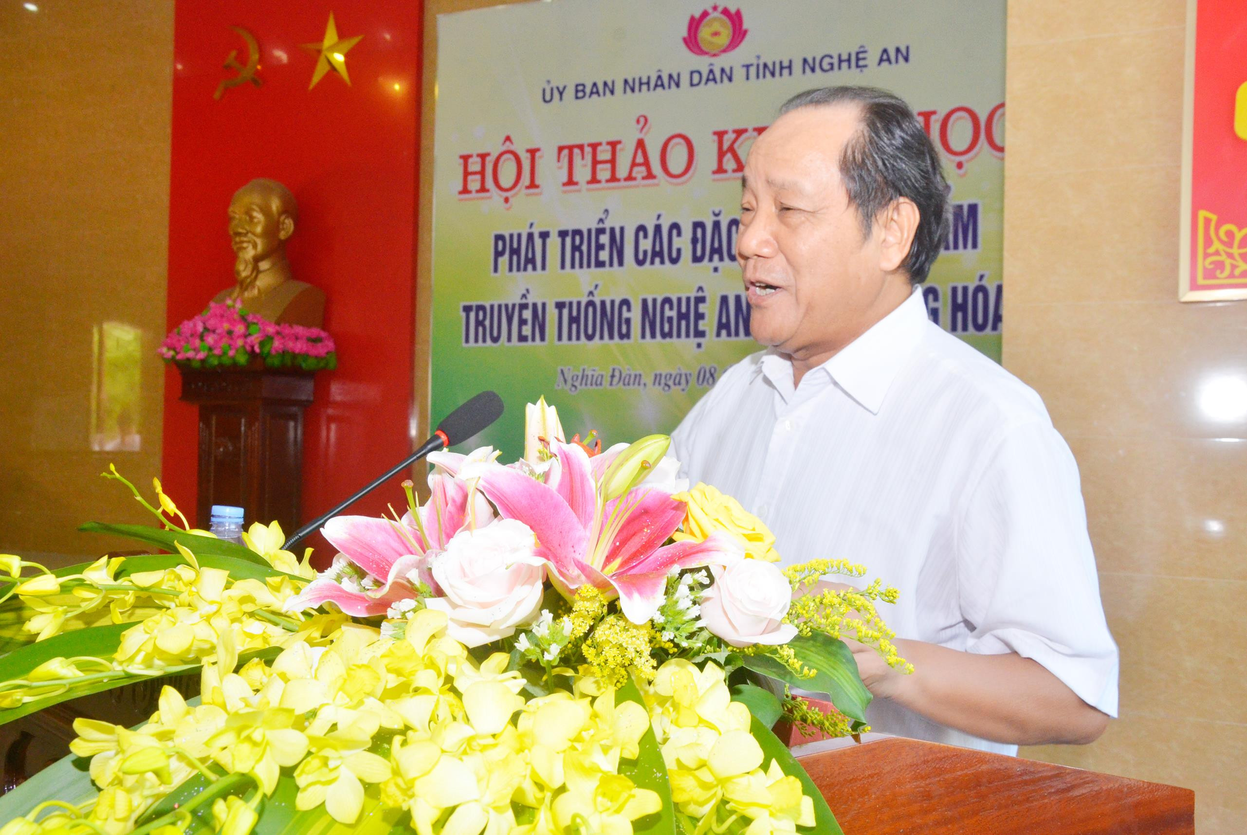 Nguyên thứ trưởng Bộ Nông nghiệp và phát triển nông thôn Hồ Xuân Hùng phát biểu tại hội thảo. Ảnh: Thanh Lê