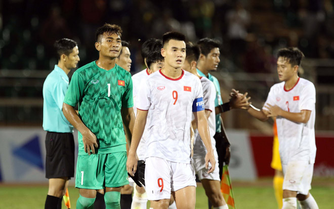 Hòa Thái Lan, U18 Việt Nam đánh mất quyền tự quyết để lọt vào bán kết. Ảnh: VFF