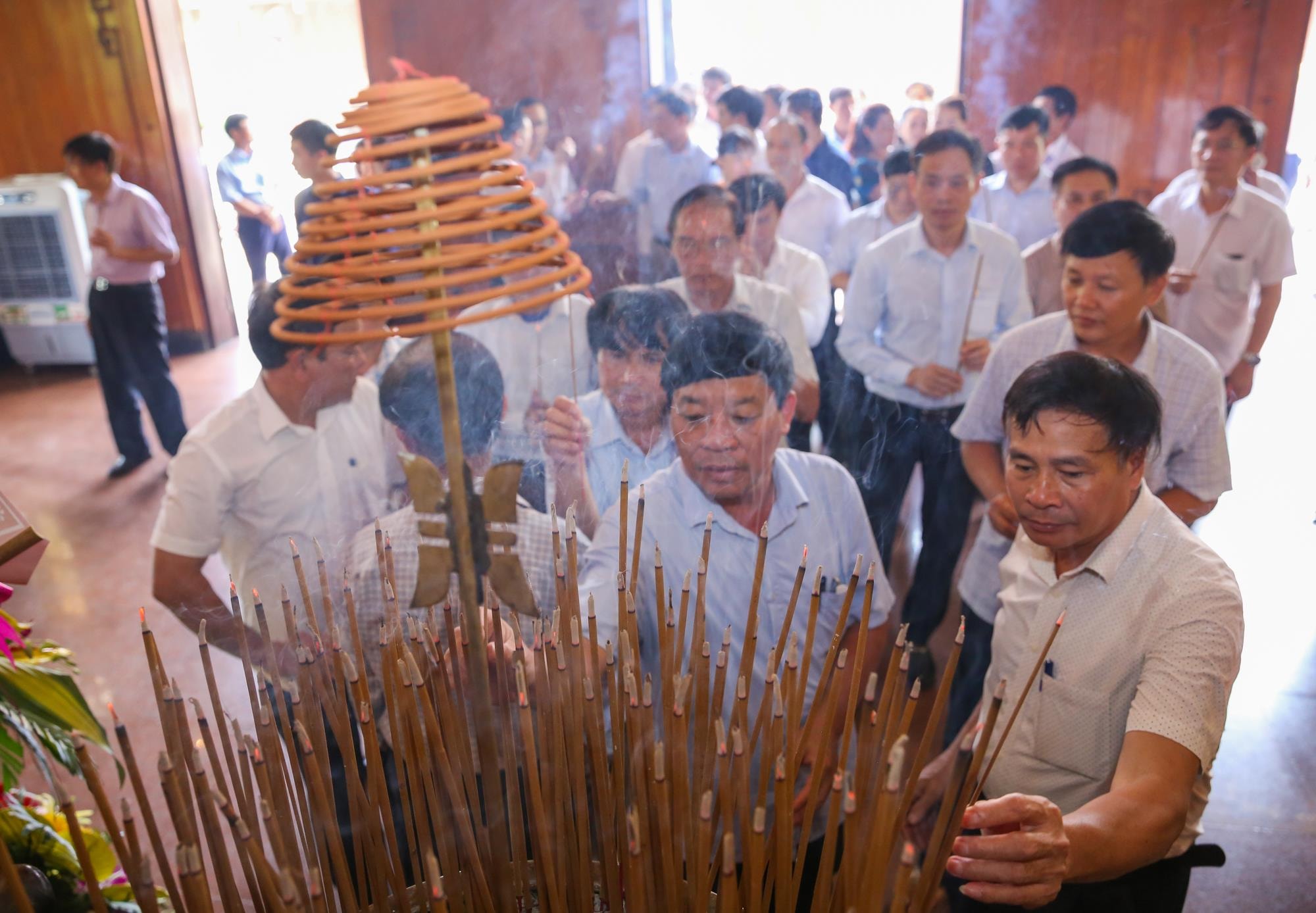 Tại Nhà tưởng niệm Chủ tịch Hò Chí Minh