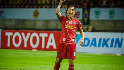 Tại King’s Cup, cầu thủ 32 tuổi này đã có những phát ngôn mạnh mẽ trước trận đấu với Việt Nam nhưng sau đó “bầy voi chiến” đã phải hứng lấy thất bại 0-1 trên sân nhà. 