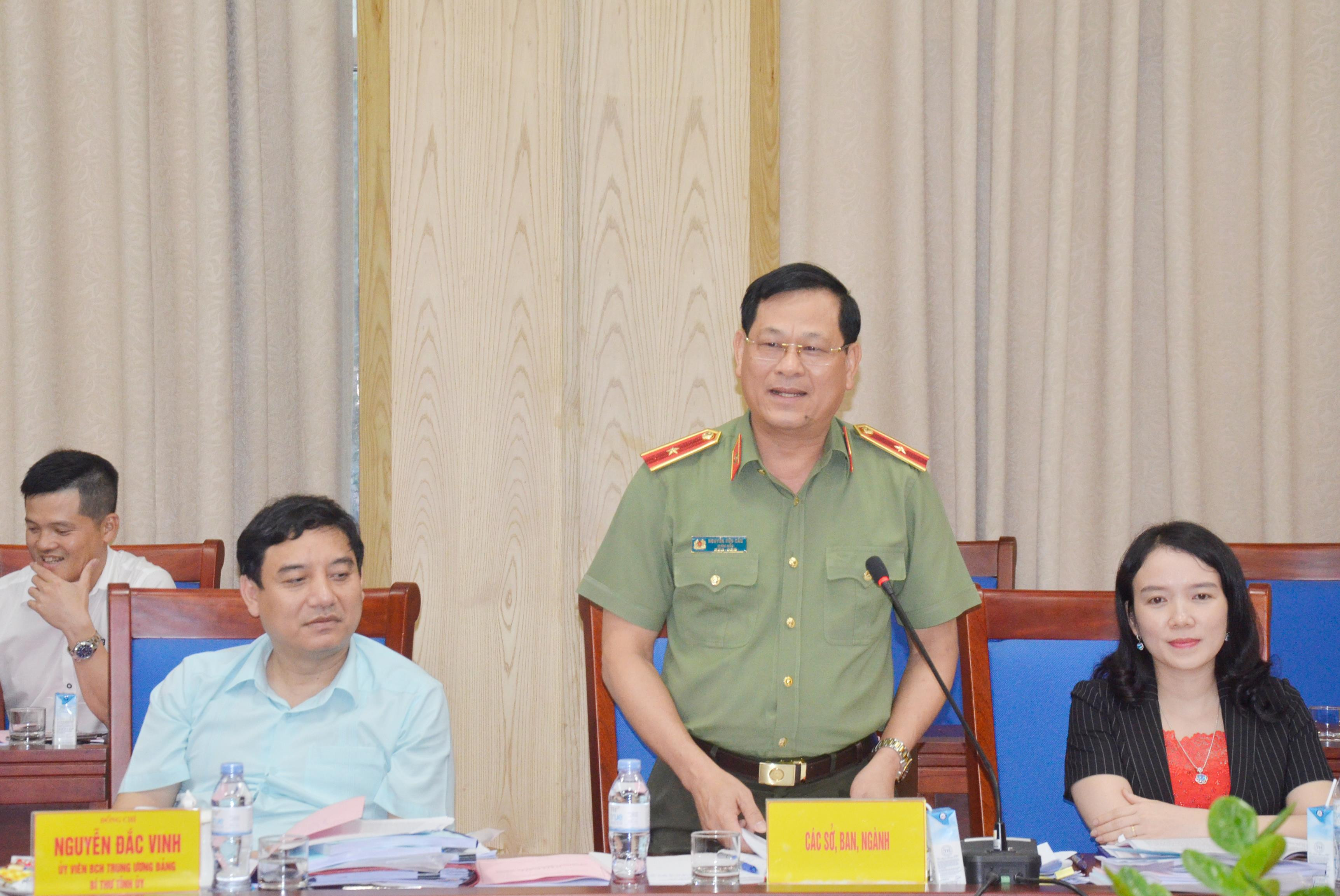 Giám đốc Công an tỉnh Nguyễn Hữu Cầu thông tin về các vụ việc xâm hại trẻ em trên địa bàn. Ảnh: Thanh Lê
