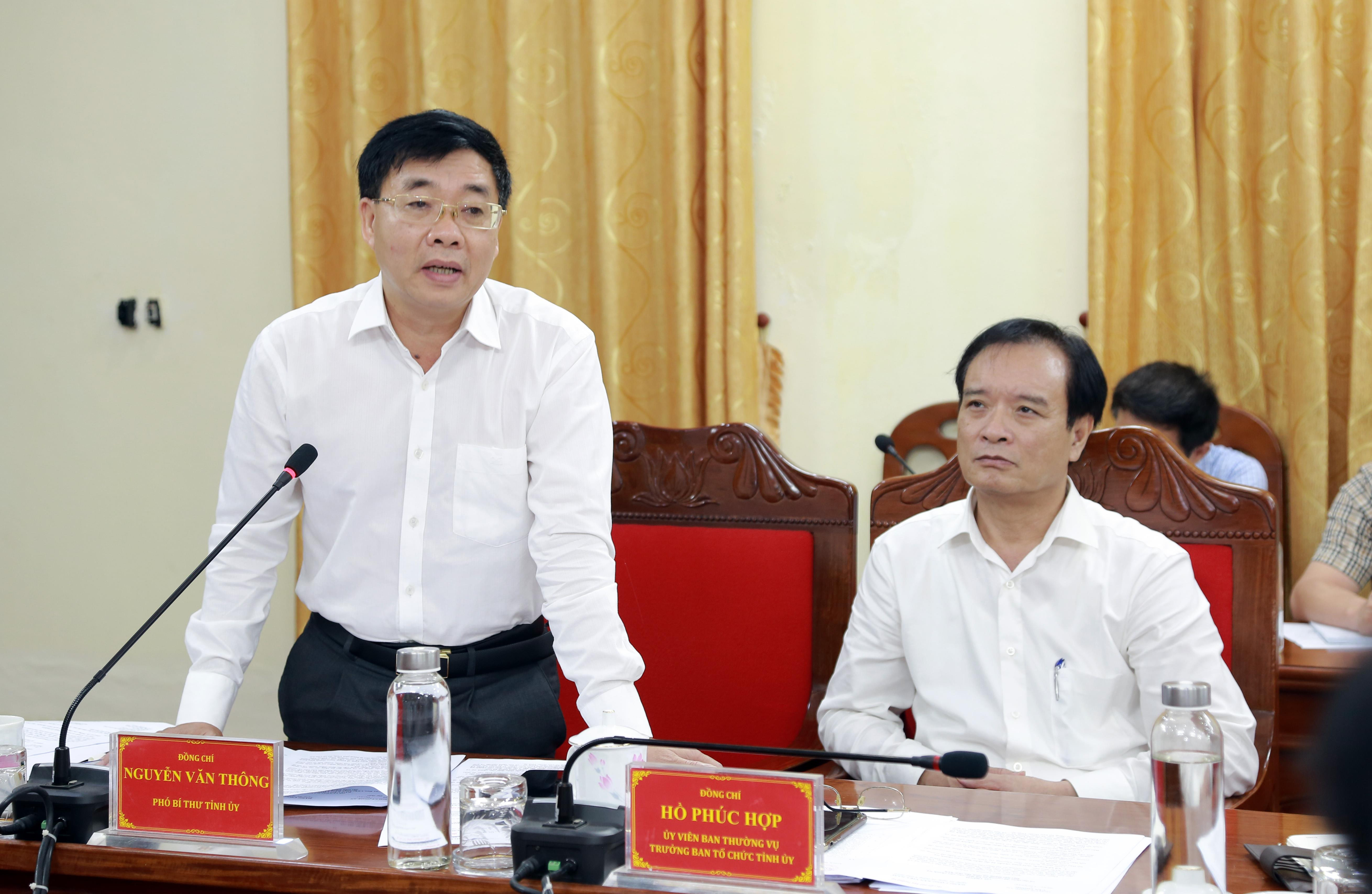 Đồng chí Nguyễn Văn Thông - Phó Bí thư Tỉnh ủy phát biểu tại phiên họp. Ảnh: Đào Tuấn 