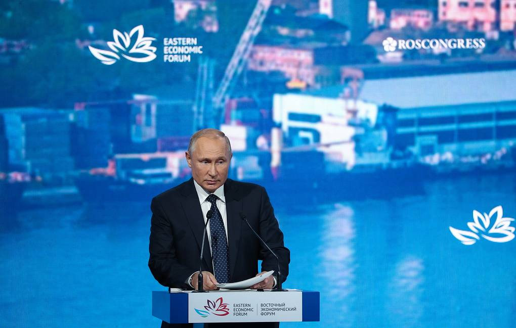 Tổng thống Putin phát biểu tại Diễn đàn Kinh tế phương Đông. Ảnh: TASS