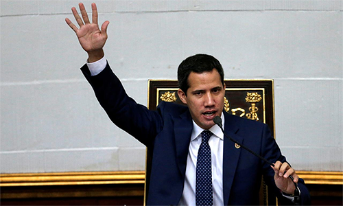 Lãnh đạo phe đối lập Juan Guaido tham dự phiên họp của Quốc hội Venezuela tại Caracas ngày 20/8. Ảnh: Reuters.