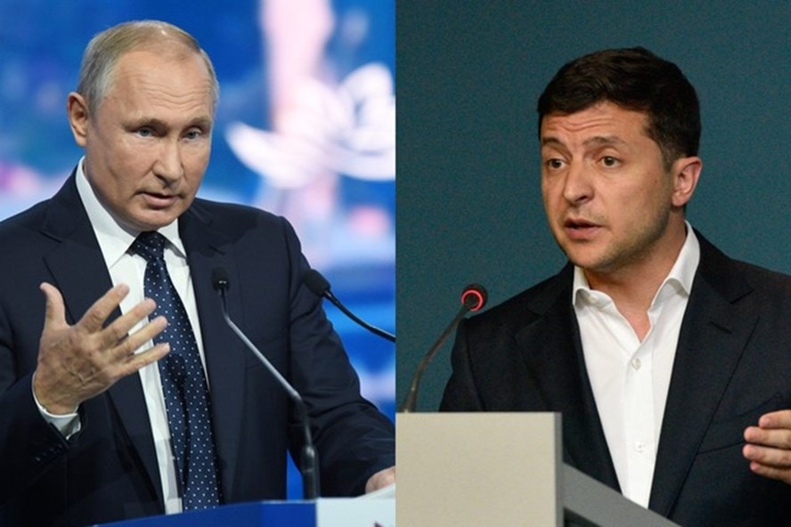 Tổng thống Nga Vladimir Putin (trái) và người đồng cấp Ukraine Volodymyr Zelensky. Ảnh: RT.