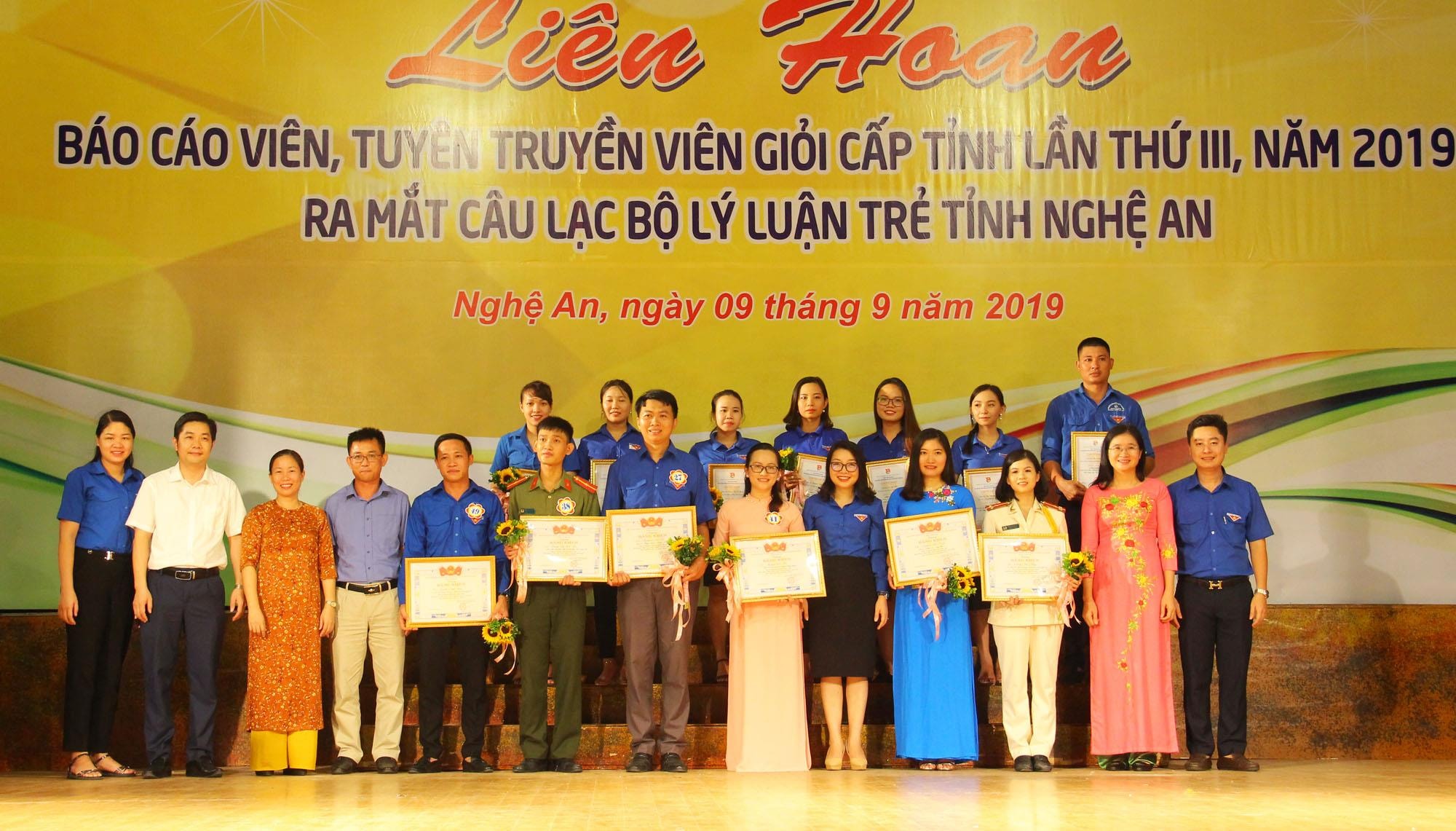 16 thí sinh xuất sắc nhất Liên hoan Báo cáo viên, tuyên truyền viên giỏi của Đoàn lần thứ 3