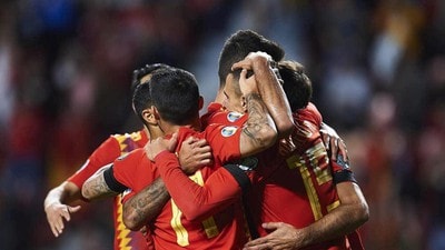 Tây Ban Nha nhấn chìm đảo Faroe 4-0 