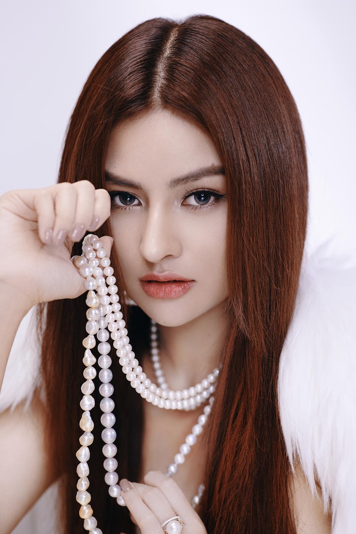 Vũ Thu Phương tái xuất quyến rũ vô cùng sau 8 năm vắng bóng ảnh 1