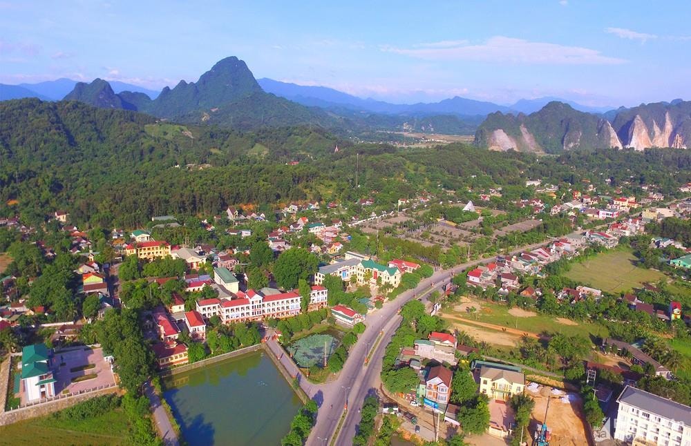 Trung tâm huyện Anh Sơn. Ảnh tư liệu: Quang Dũng