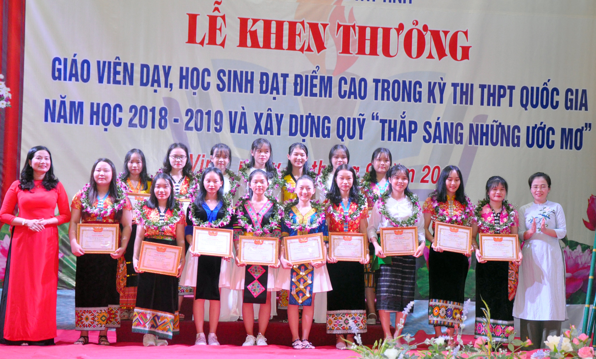 Võ Thị Minh Sinh - Ủy viên Ban Thường vụ Tỉnh ủy, Chủ tịch Ủy ban MTTQ Việt Nam tỉnh Nghệ An