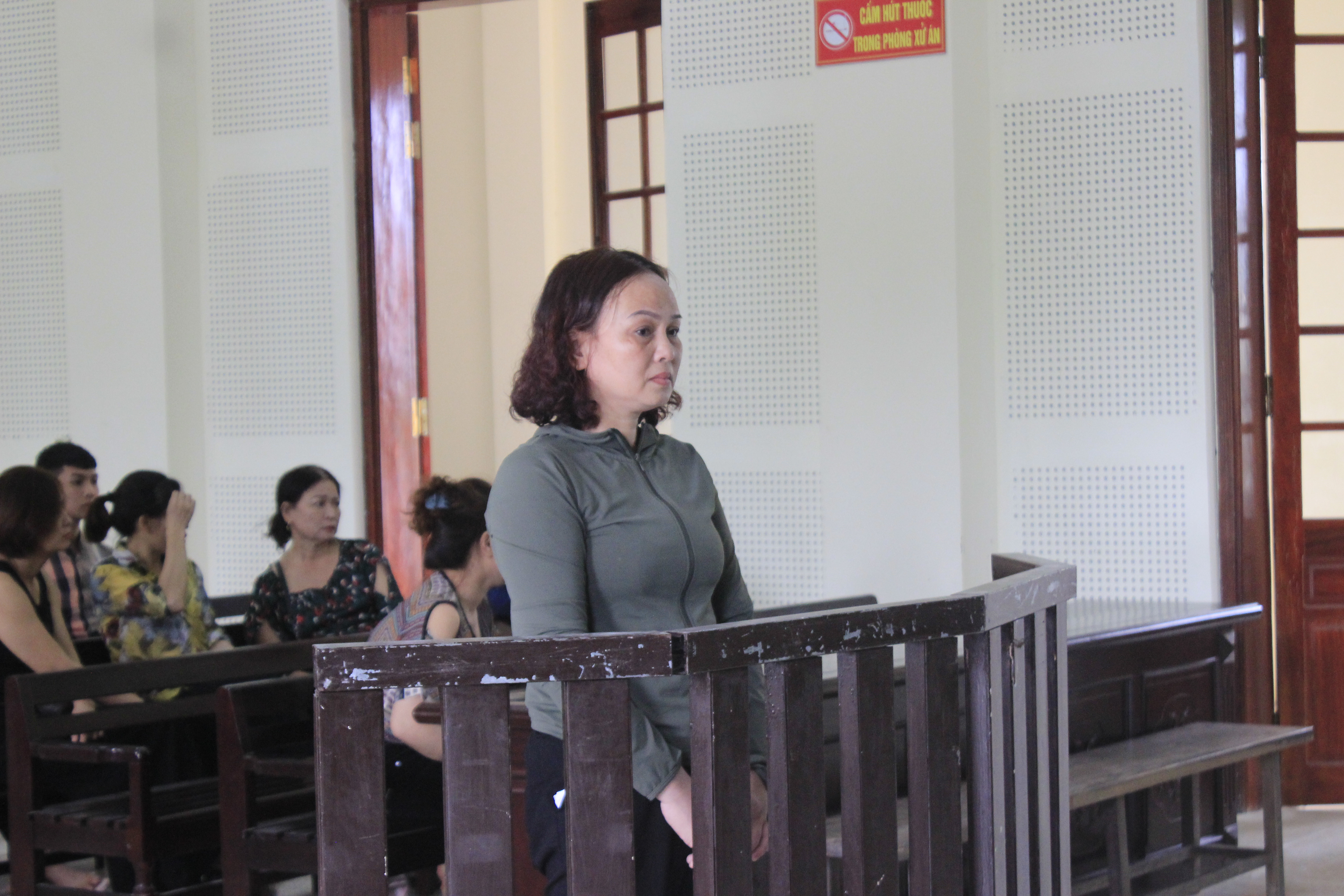 Bị cáo Nguyễn Thị Thủy tại phiên tòa. Ảnh: An Quỳnh.