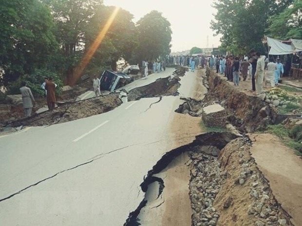 Dong dat tai mien Bac Pakistan: Gan 500 nguoi thuong vong hinh anh 1