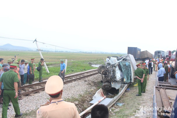 Vị trí xảy ra tai nạn là lối tự mở. Ảnh: Việt Hùng