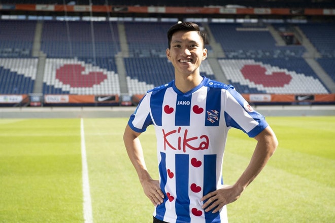 Văn Hậu vẫn chờ trận ra mắt đội một Heerenveen. Ảnh: SC Heerenveen.