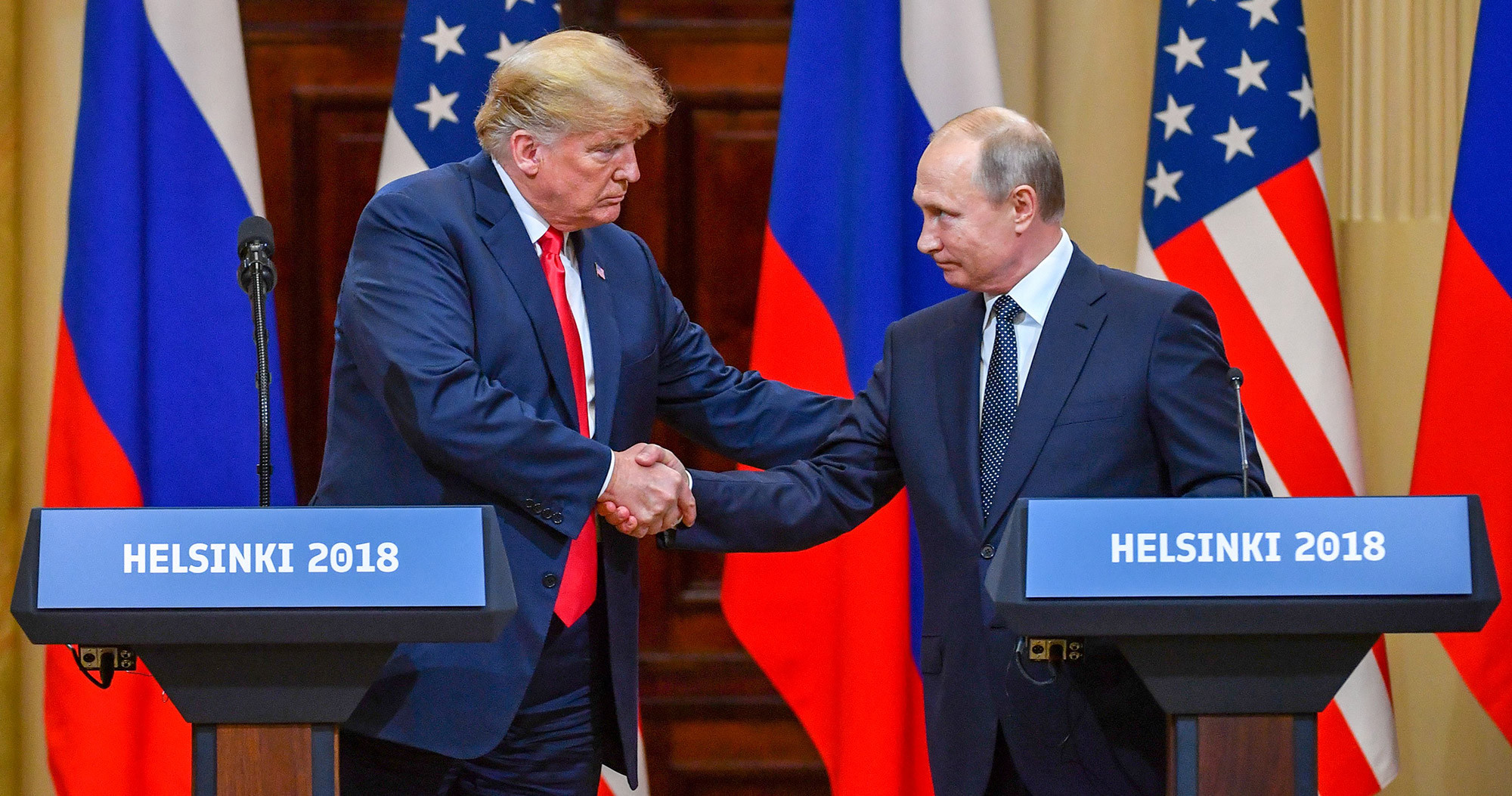 Tổng thống Nga Vladimir Putin và Tổng thống Mỹ Donald Trump tại hội nghị thượng đỉnh Mỹ-Nga diễn ra tại Helsinki (Phần Lan) năm 2018. Ảnh: CNN
