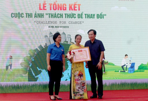 Tại lễ trao giải, Ban tổ chức đã trao giải Nhất cho tác phẩm “Nhóm thiện nguyện tâm Quỳ Hợp xây nhà tình thương cho 4 mẹ con mồ côi” của tác giả Phan Thị Giang (Quỳ Hợp - Nghệ An).