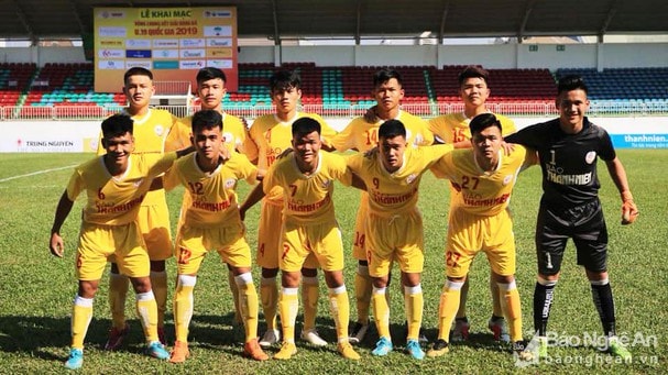 Nòng cốt của đội bóng Phú Thọ là lứa U19 SLNA. Ảnh tư liệu