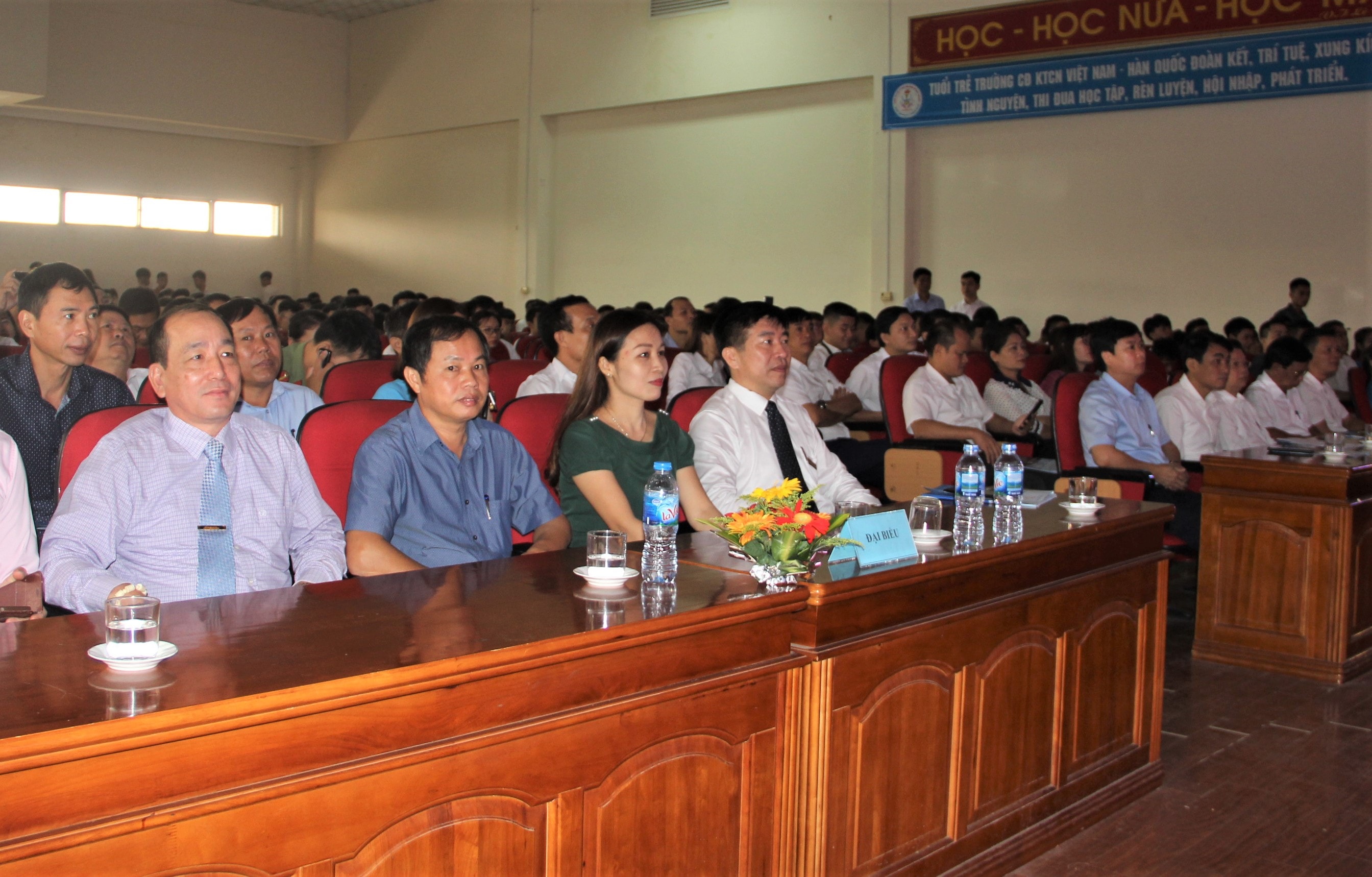  Trường Cao đẳng KTCN Việt Hàn