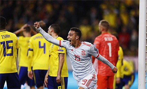 Tây Ban Nha dẫn đầu bảng F, nhiều hơn Thụy Điển xếp thứ 2 tới 5 điểm.