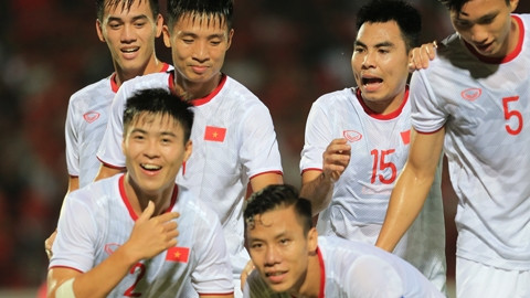 Việt Nam đã chiếm được vị trí thứ 15 ở châu lục từ tay Jordan, đội đã hòa 0-0 trước Kuwait vào ngày 10/10.