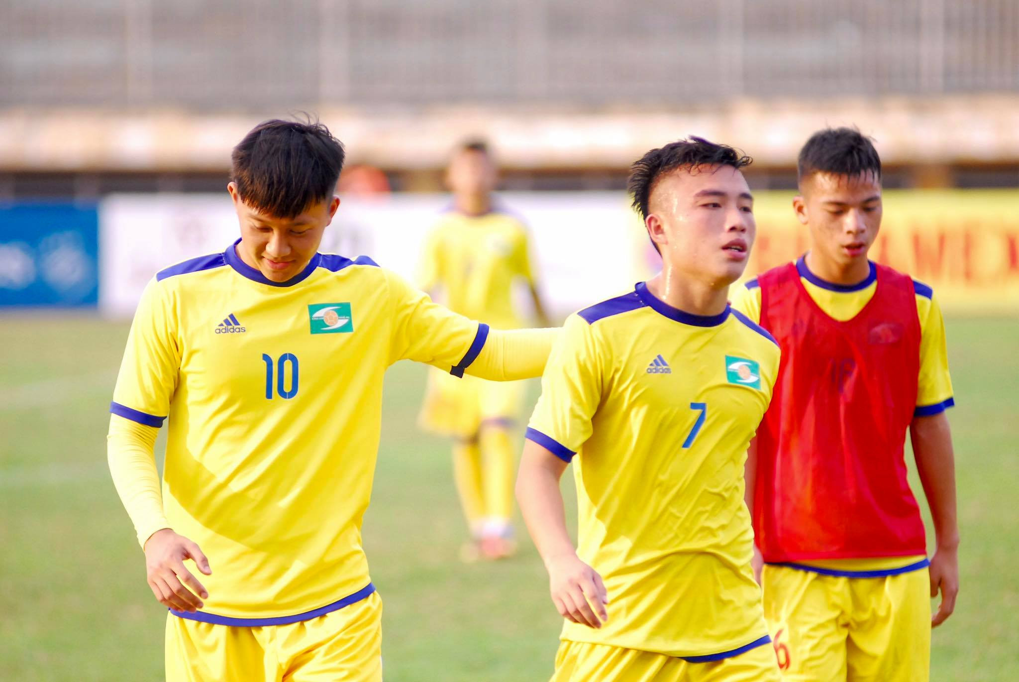 Tiền vệ cánh Nguyễn Văn Việt đã từng thi đấu cho một số đội bóng hạng dưới và là gương mặt nổi bật trong màu áo U19 và U21 SLNA những năm qua. Ảnh: FBNV