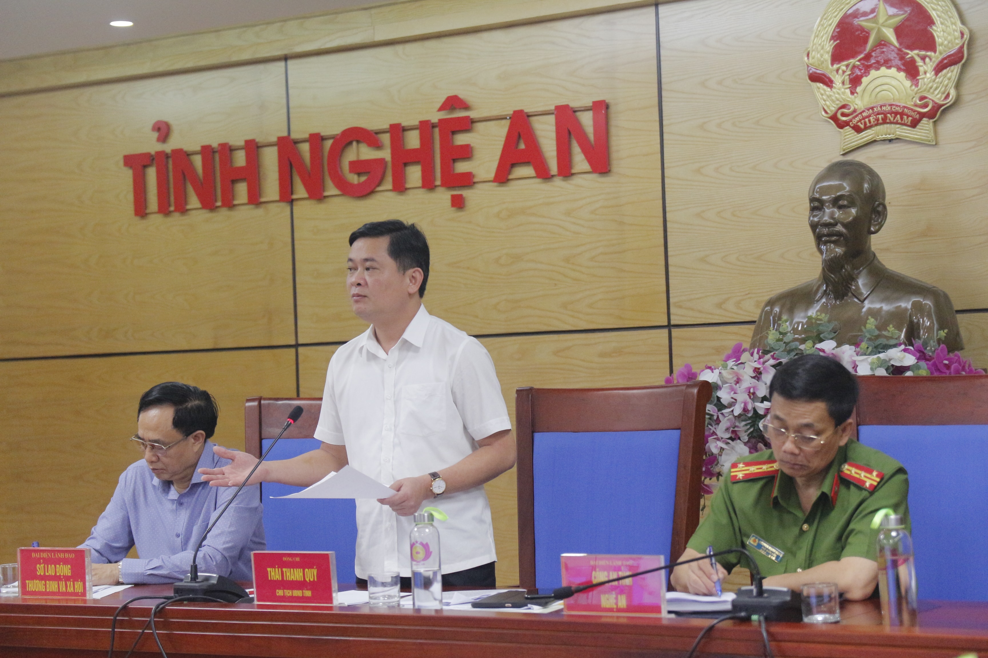Chủ tịch UBND tỉnh Thái Thanh Quý kết luận tại hội nghị. Ảnh; Thanh Nga