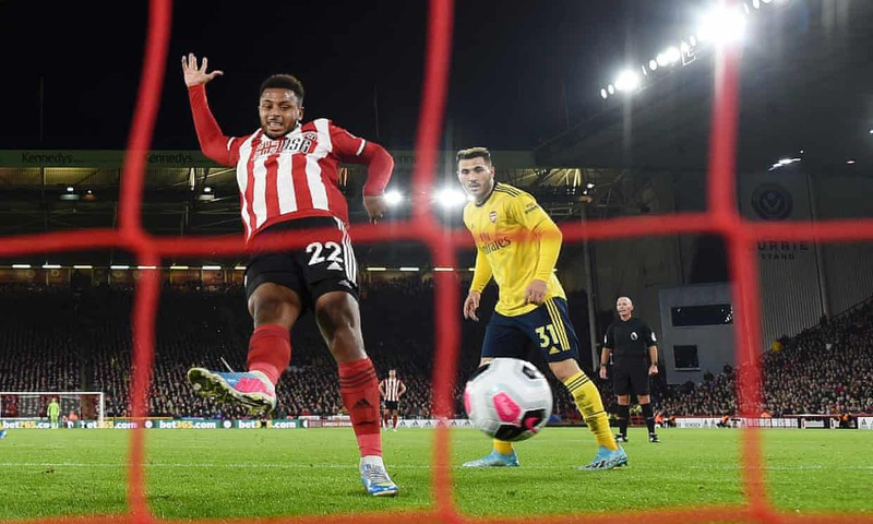 Đánh bại Arsenal, Sheffield đẩy MU xuống thứ 14 trên BXH Premier Legue  Giành chiến thắng 1-0 trước Arsenal, Sheffield vươn lên đứng thứ 9 trên BXH Premier League và đẩy MU từ vị trí thứ 13 xuống thứ 14.