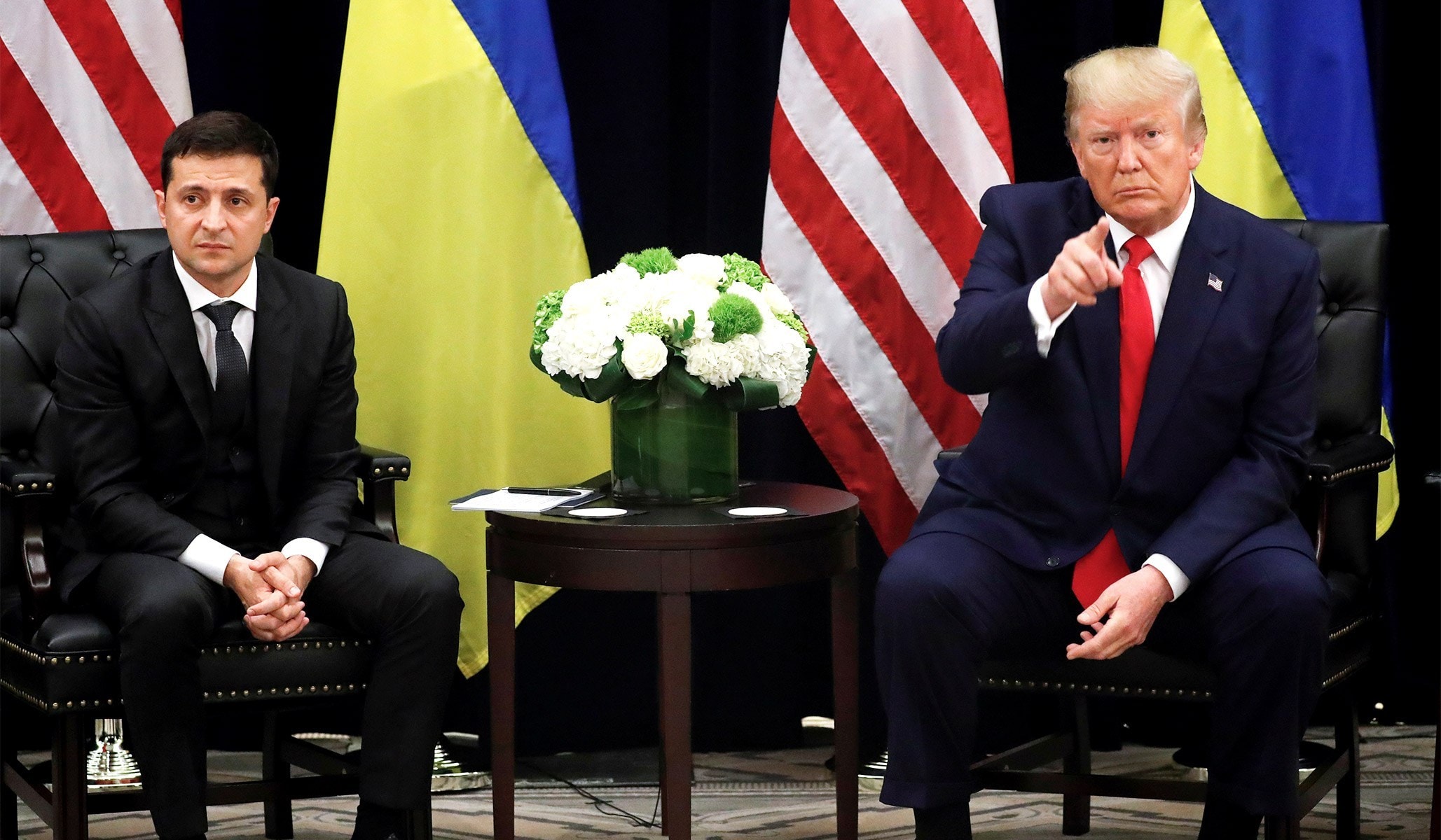 Tổng thống Ukraine Vladimir Zelensky có cuộc gặp Tổng thống Mỹ Donald Trump bên lề Kỳ họp 74 của Đại hội đồng Liên hợp quốc hôm 25/9 tại New York. Ảnh: Reuters