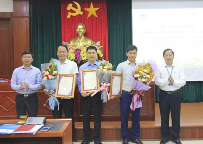 Trường Đại học Vinh đã tổ chức Lễ Công bố Quyết định Chứng nhận kiểm định chất lượng chương trình đào tạo các ngành Ngôn ngữ Anh, Trường Đại học Vinh.