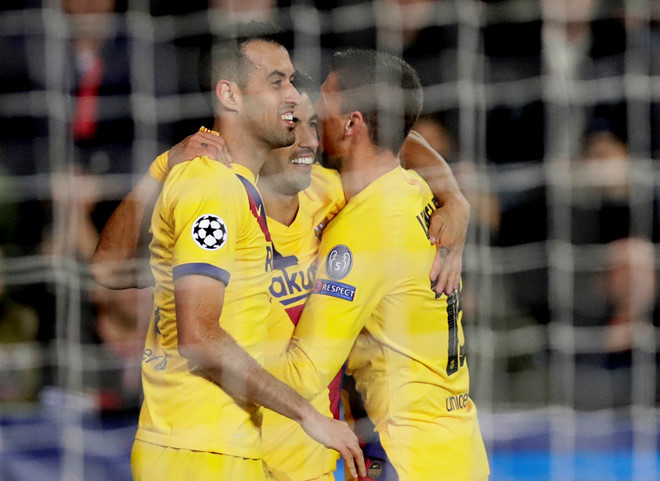 Đã hơn 4 năm trôi qua, CĐV vẫn chưa được chứng kiến Suarez ghi bàn trên sân khách ở Champions League. Ảnh: Reuters.