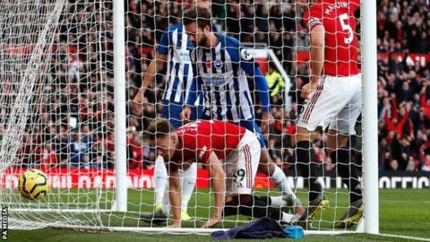 Manchester United đã có một ngày thi đấu tuyệt vời khi hạ gục Brighton với tỉ số 3-1.