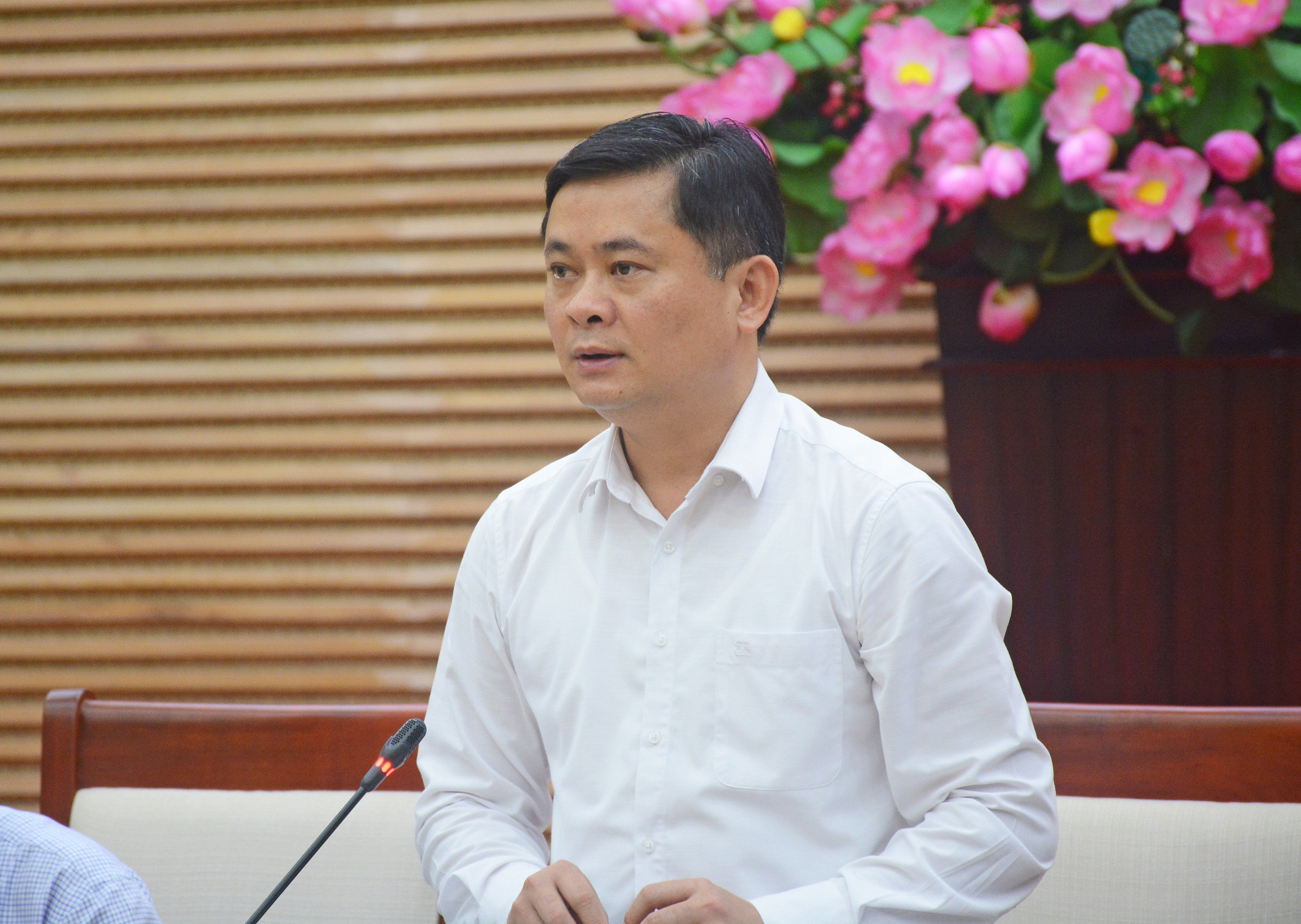 Đồng chí Thái Thanh Quý - Ủy viên Trung ương Đảng, Phó Bí thư Tỉnh ủy, Chủ tịch UBND tỉnh phát biểu kết luận các nội dung trọng tâm tại phiên họp. Ảnh: Thu Giang