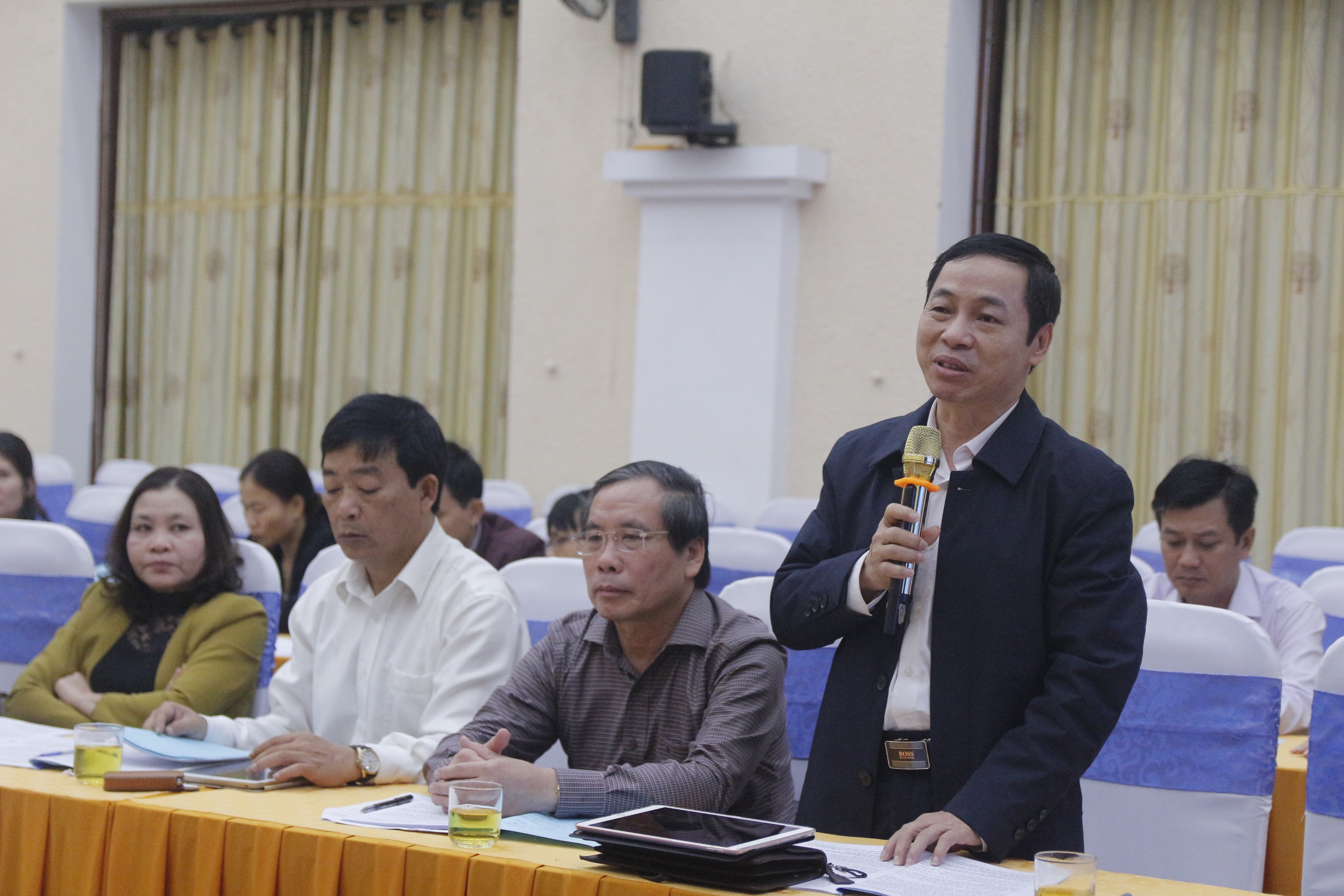  Đồng chí Lê Đình Lý - Giám đốc Sở Nội vụ  phát biểu tại hội nghị mong muốn công  tác bình đẳng giới tiếp tục được đẩy mạnh ở mọi cấp ngành, địa phương. Ảnh: Thanh Nga