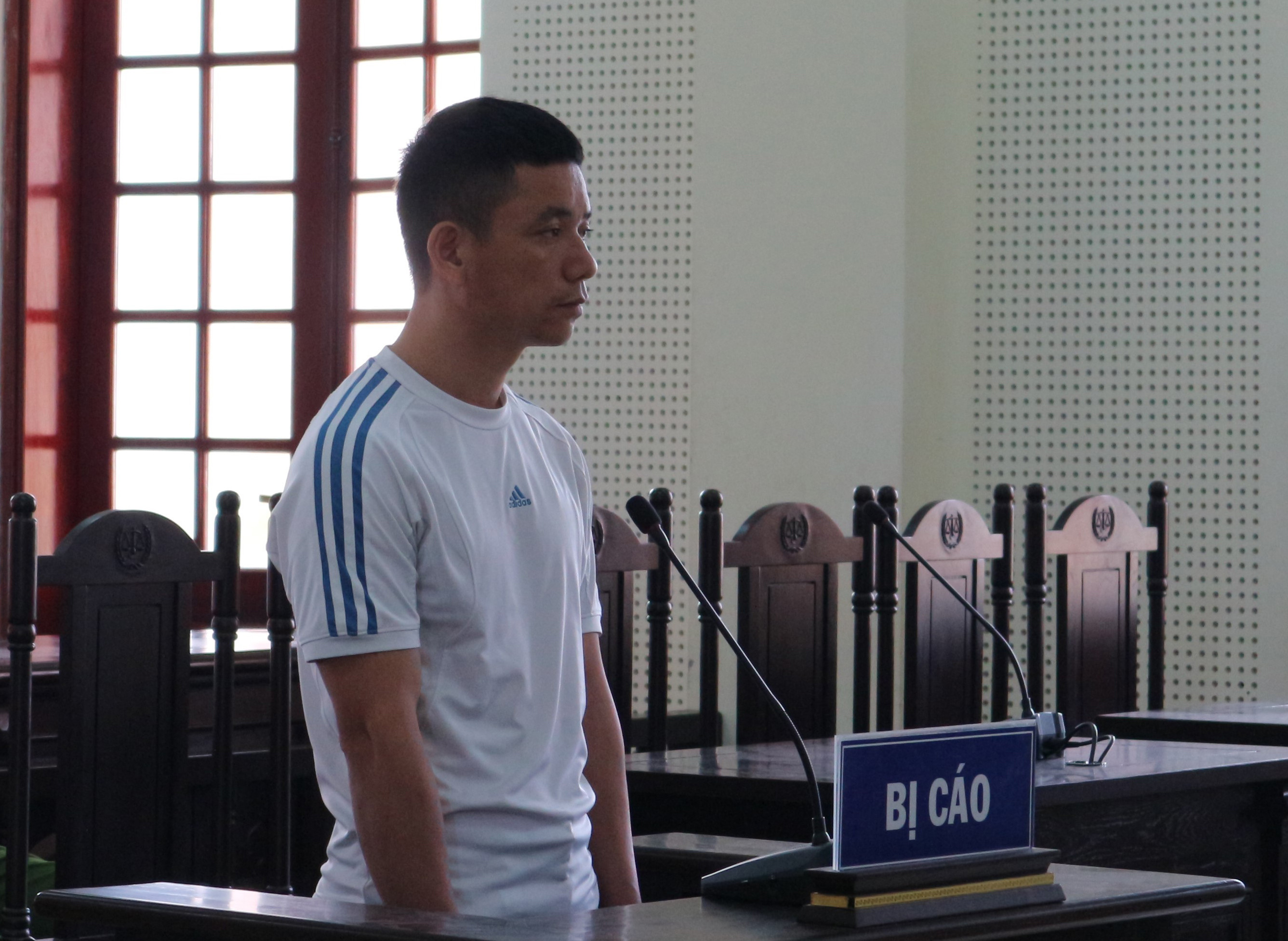 Bị cáo Lê Văn Dương tại phiên tòa. Ảnh: Trần Vũ