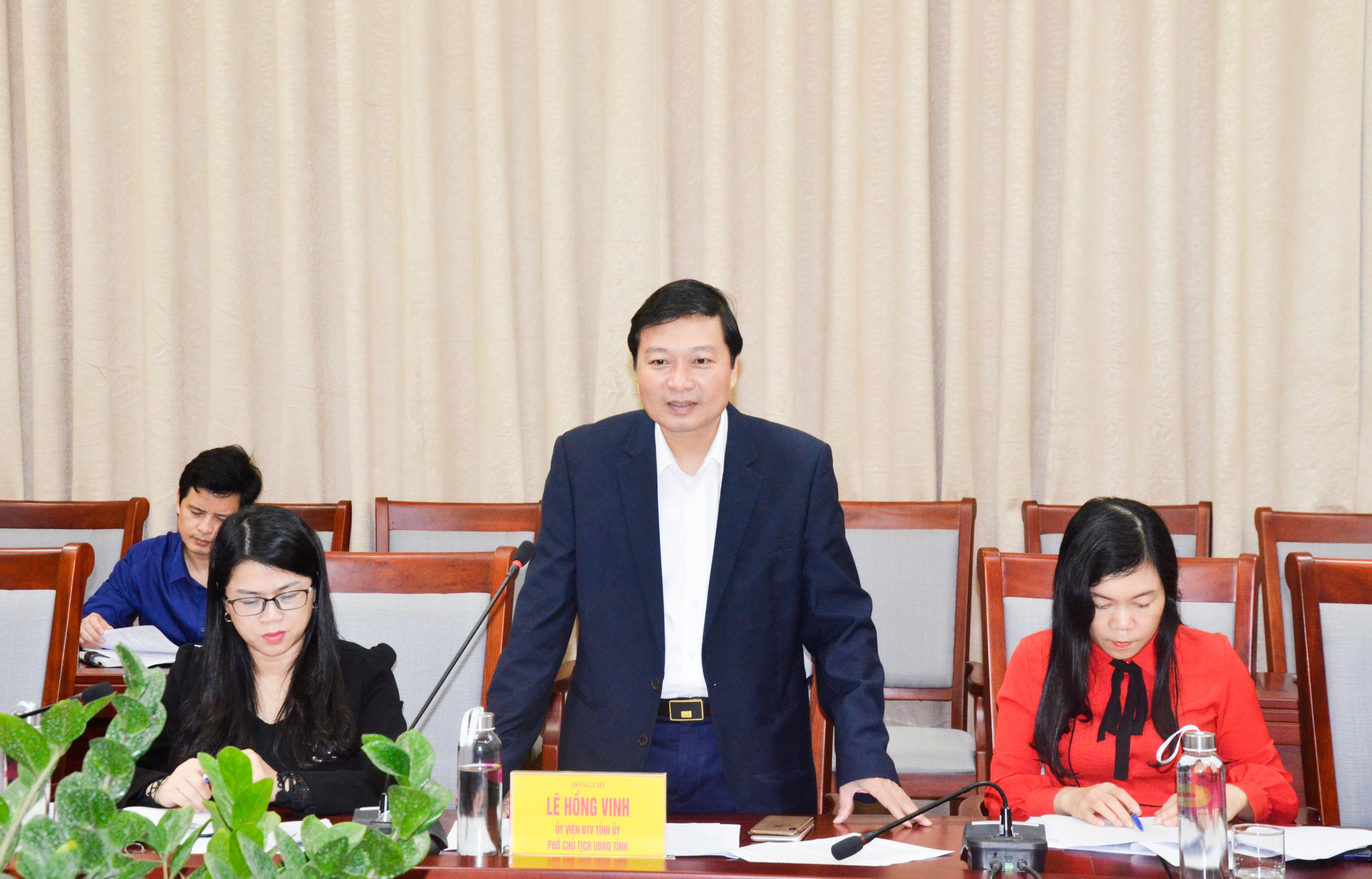 Phó Chủ tịch UBND tỉnh Lê Hồng Vinh phát biểu khẳng định tỉnh Nghệ An