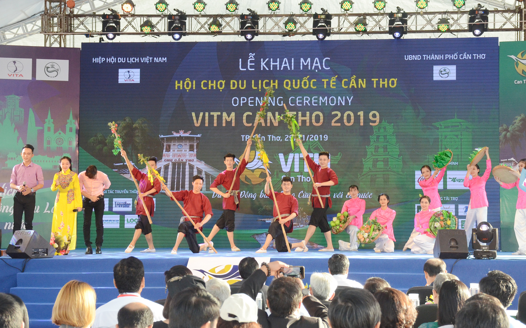 Khai mạc Hội chợ Du lịch Quốc tế Cần Thơ năm 2019. Ảnh: Thành Chung