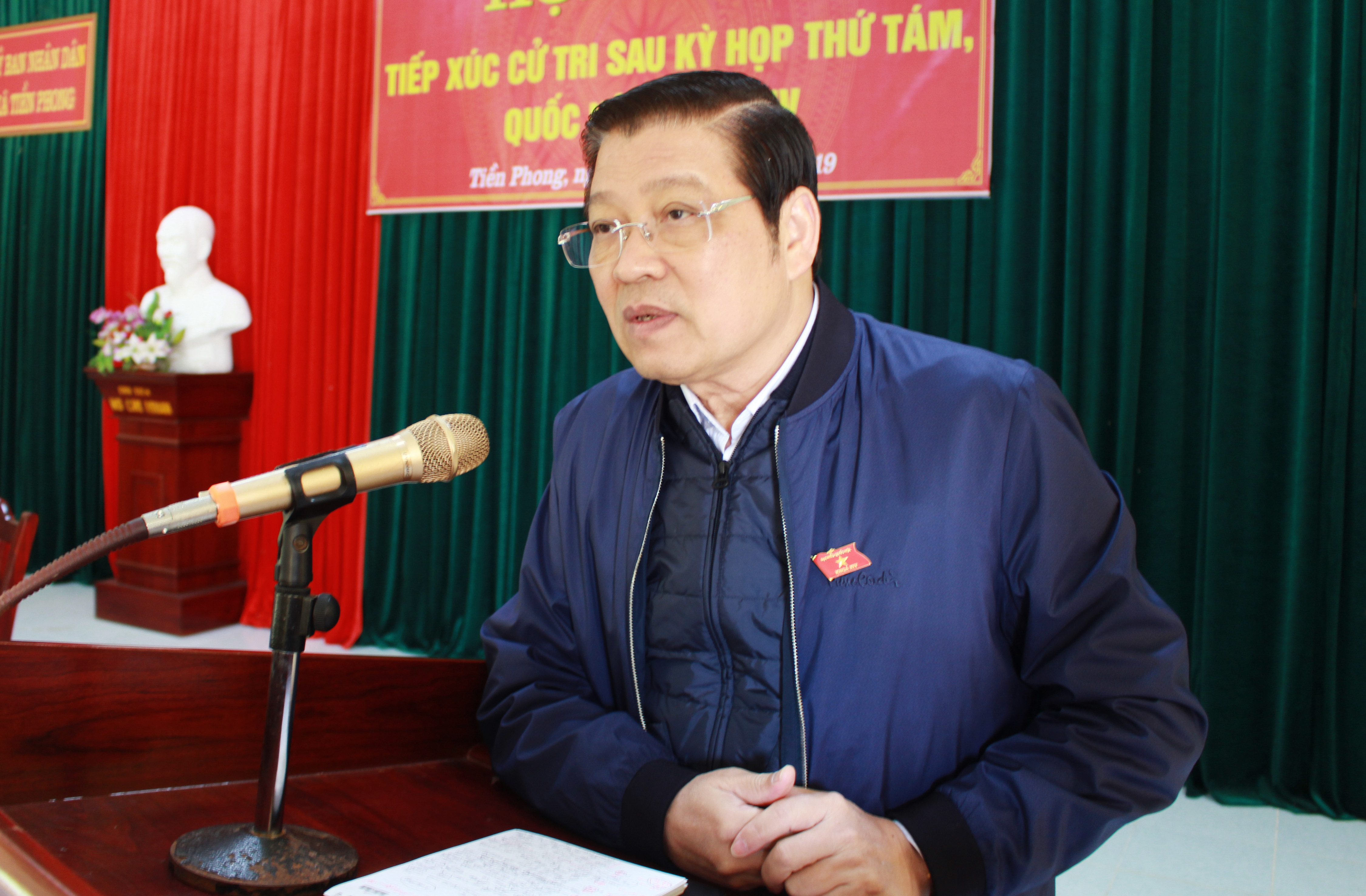 Ông Phan Đình Trạc - Bí thư Trung ương Đảng, Trưởng ban Nội chính Trung ương trả lời kiến nghị của cử tri. Ảnh: Phương Thúy
