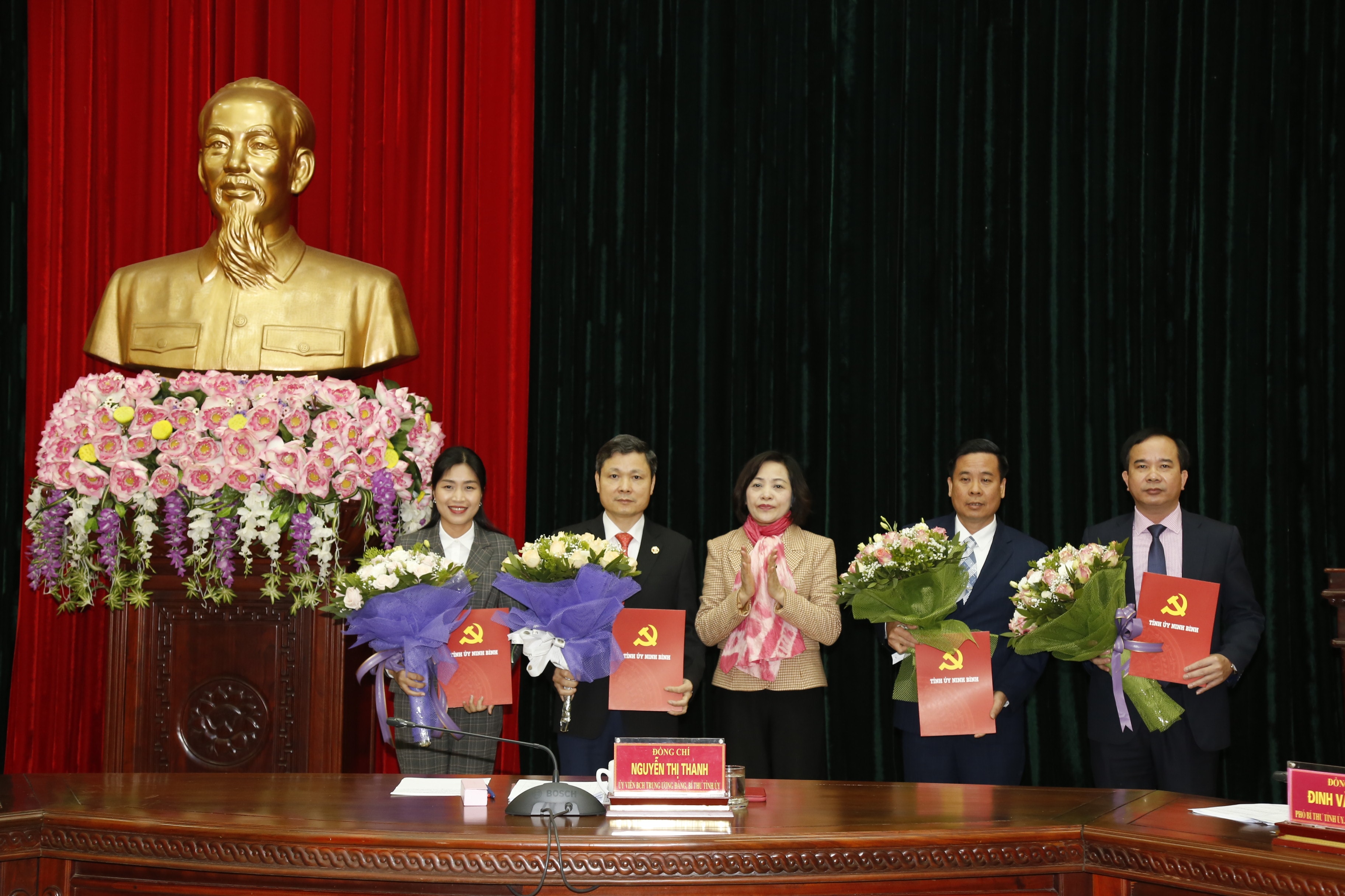 nhân sự ninh bình