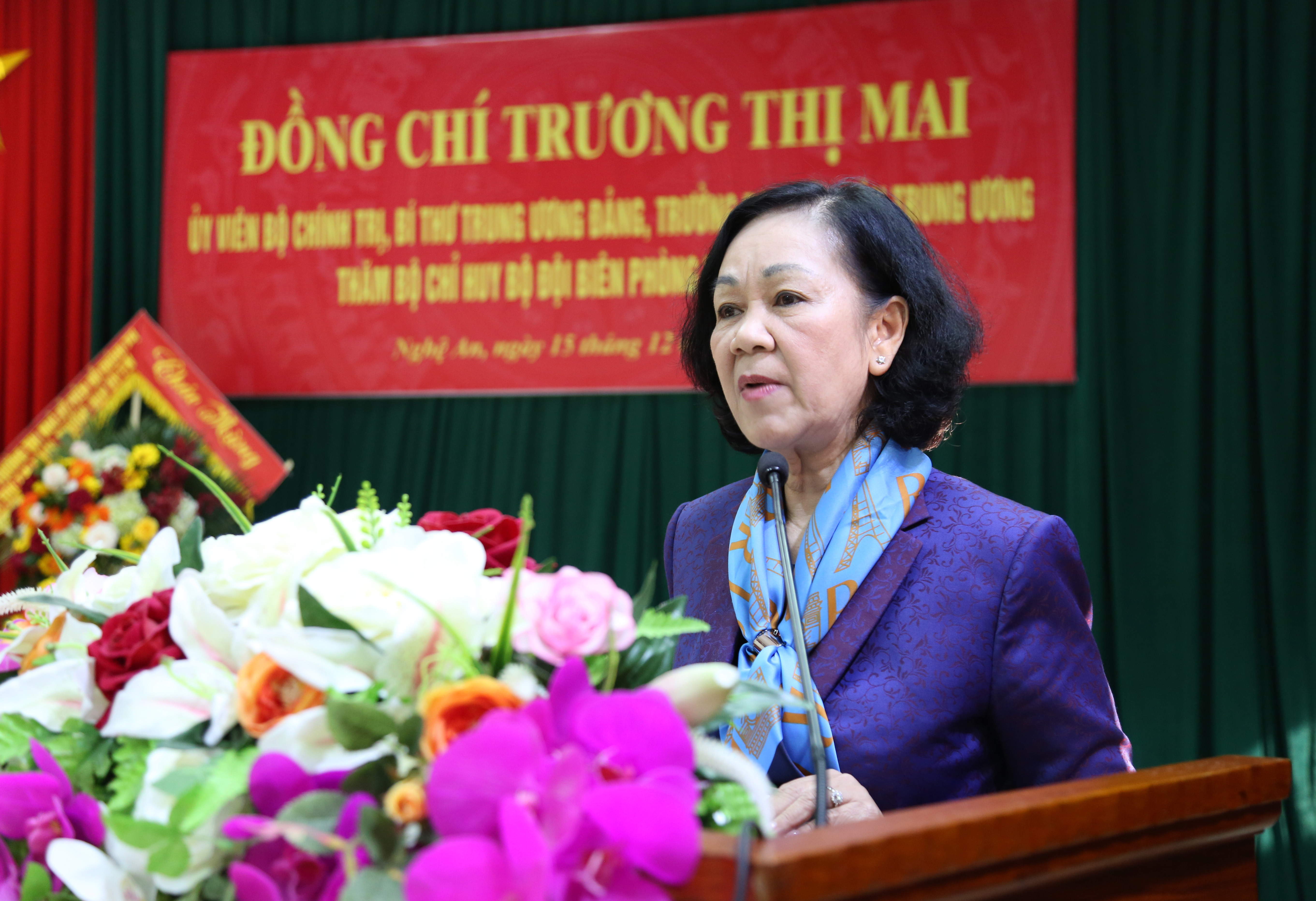 Đồng chí Trương Thị Mai ghi nhận và đánh giá cao những nỗ lực của BĐBP tỉnh Nghệ An thời gian qua. Ảnh: Đào Tuấn 