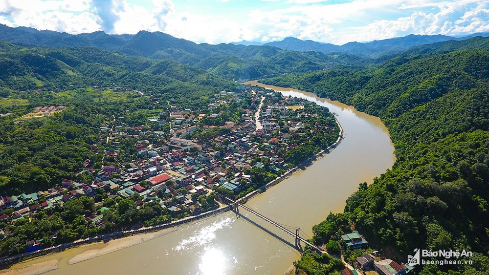 Trung tâm hành chính huyện Tương Dương - Thị trấn Hòa Bình Ảnh minh họa: Sách Nguyễn