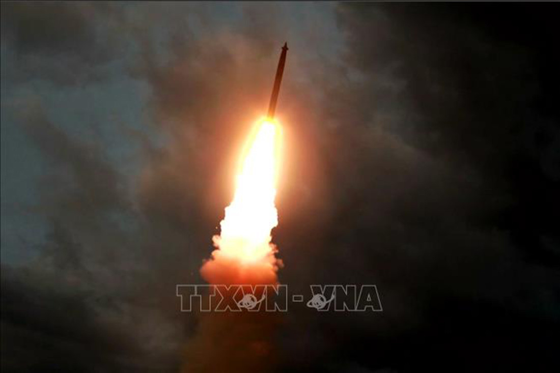 Vụ phóng thử tên lửa đạn đạo từ một địa điểm bí mật ở Triều Tiên ngày 31/7/2019. Ảnh: AFP/TTXVN
