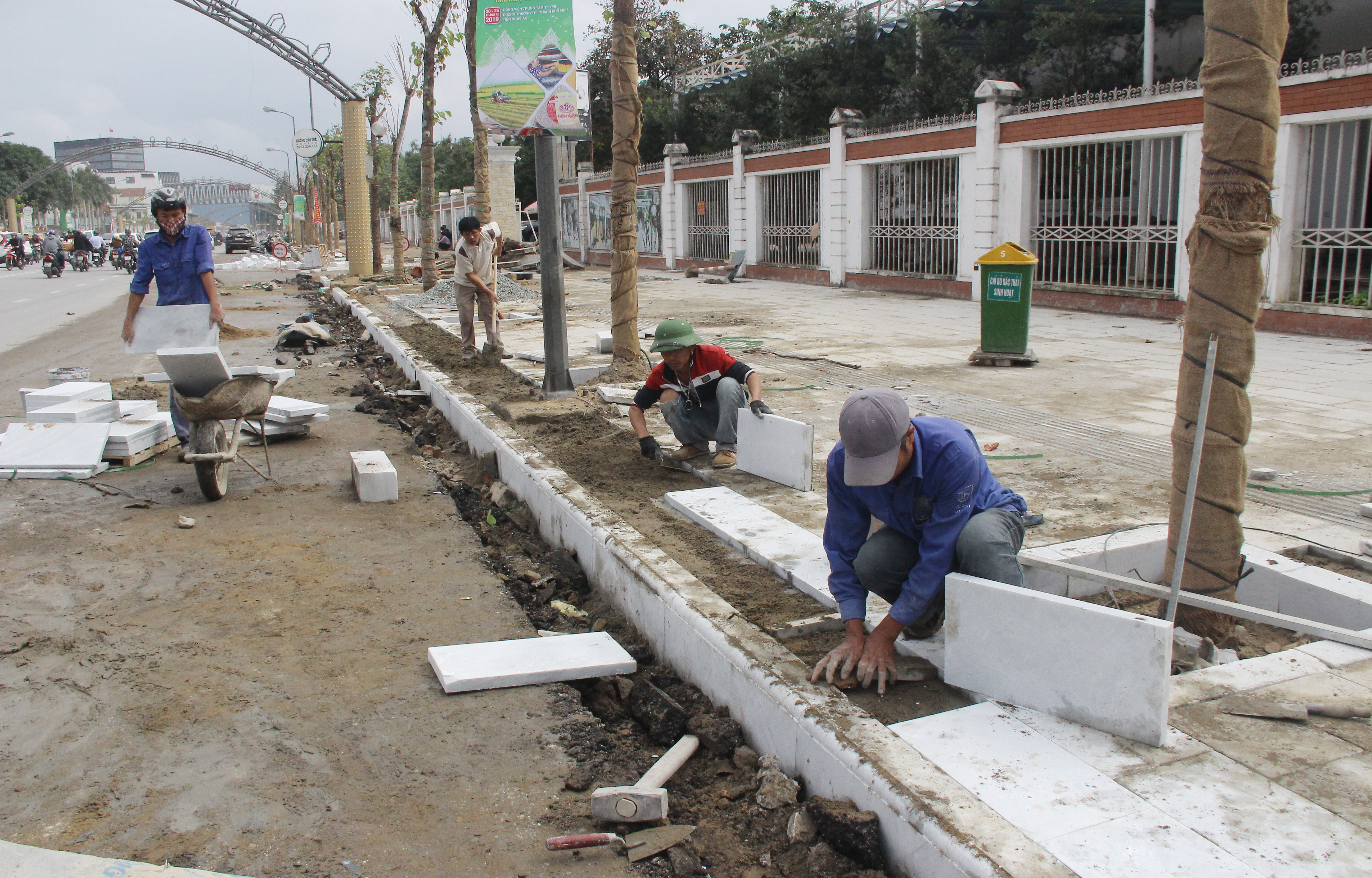 Thành phố Vinh triển khai xây dựng các tuyến đi bộ. Ảnh: Mai Hoa