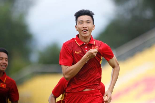 Đoàn Văn Hậu là hậu phương vững chắc cho ĐT U23 Việt Nam.