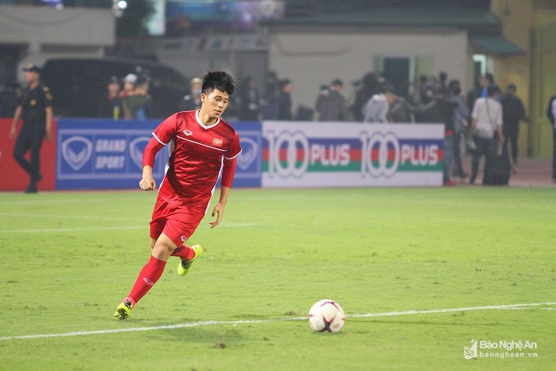 Đình Trọng sẽ tiếp tục là trụ cột của U23 Việt Nam tại VCK U23 châu Á 2020. Ảnh tư liệu