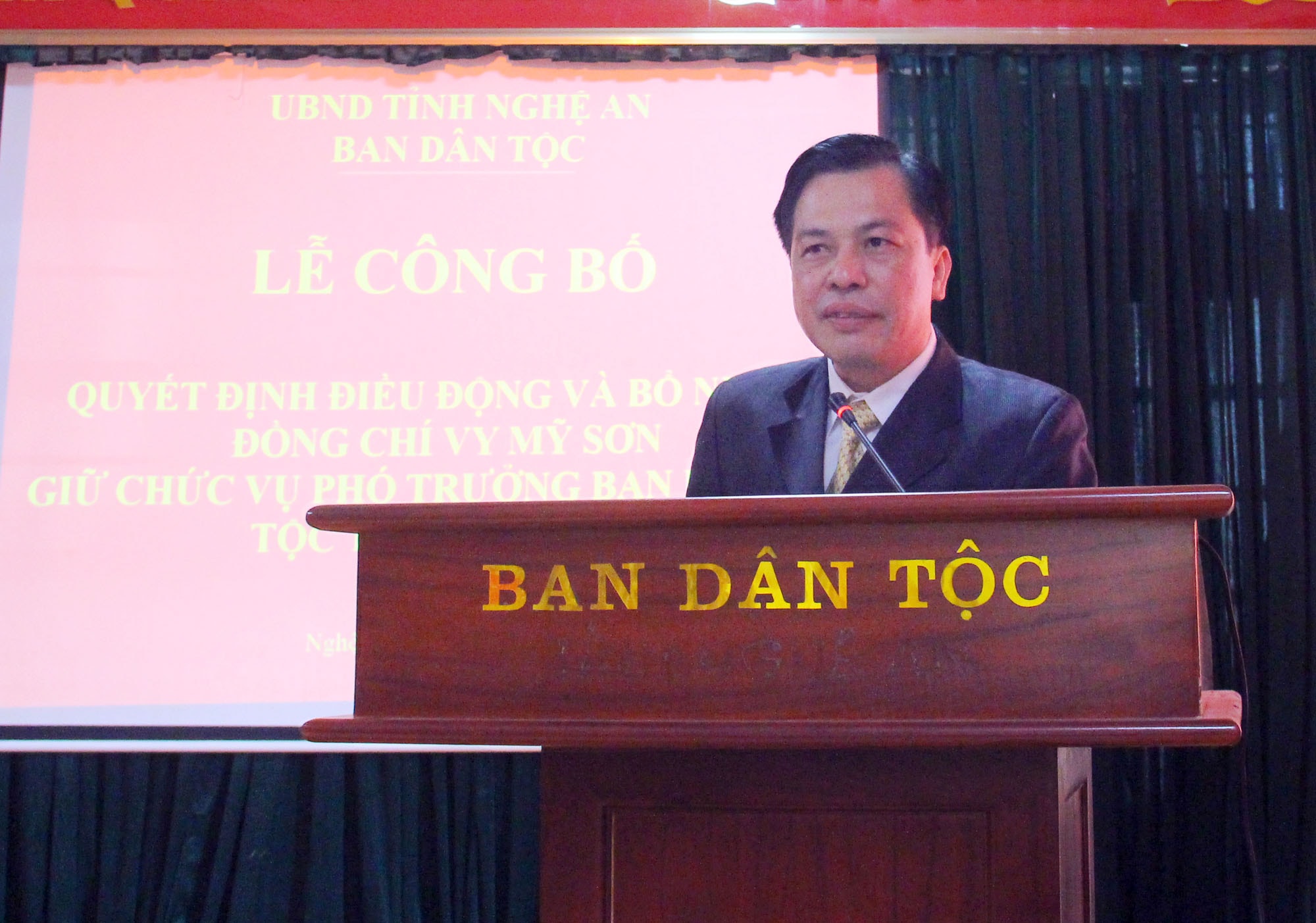 Tân Phó Ban Dân tộc tỉnh Vy Mỹ Sơn phát biểu nhận nhiệm vụ. Ảnh: Thanh Quỳnh