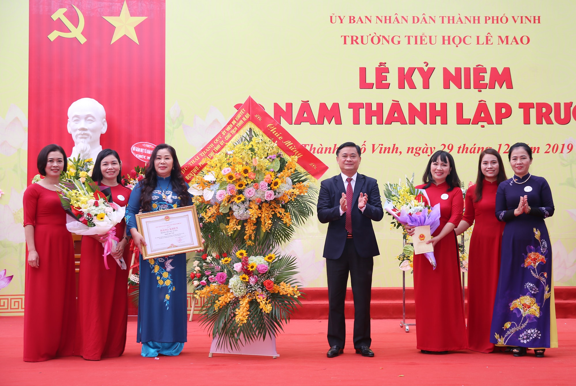 Lãnh đạo tỉnh